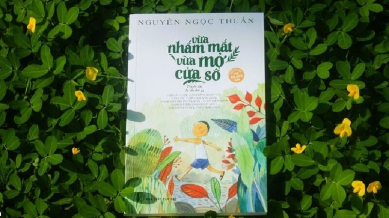 Review sách vừa nhắm mắt vừa mở cửa sổ và những bài học ý nghĩa